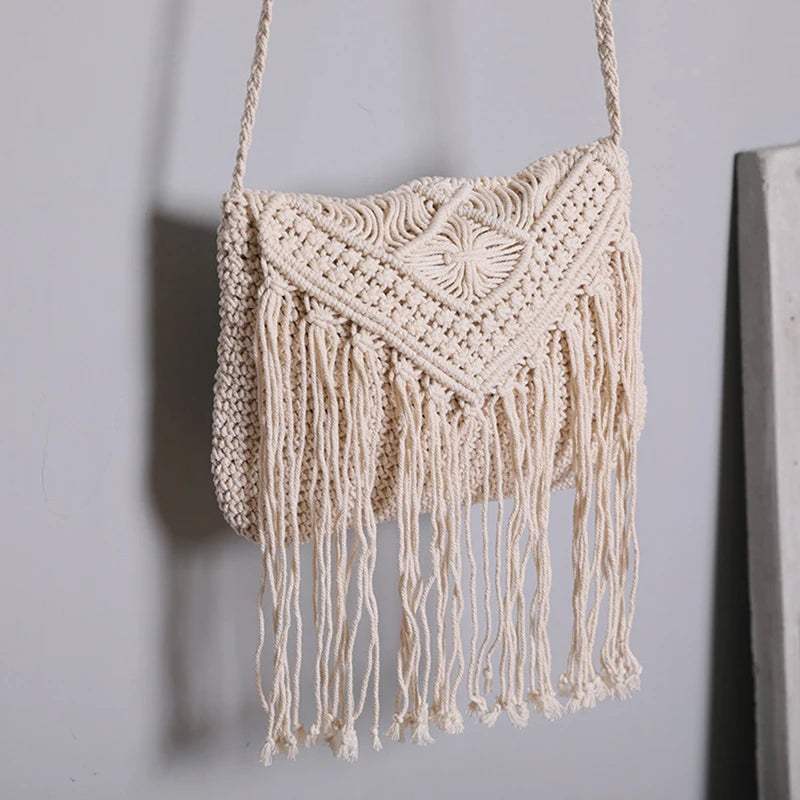 Fashion Woven Hollow Shoulder Crossbdoy Bag white